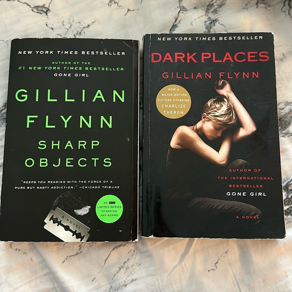 Gillian Flynn duo set